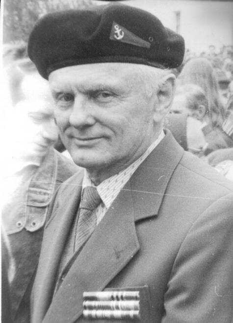 Фото погрудное. Карпов Виктор  Дмитриевич – поэт, ответственный секретарь Карачевской районной газеты «Заря», 9 мая 1995 г
