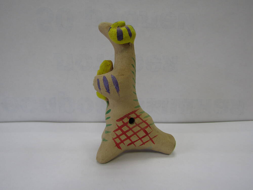 Кожлянская глиняная игрушка Баран с булкой