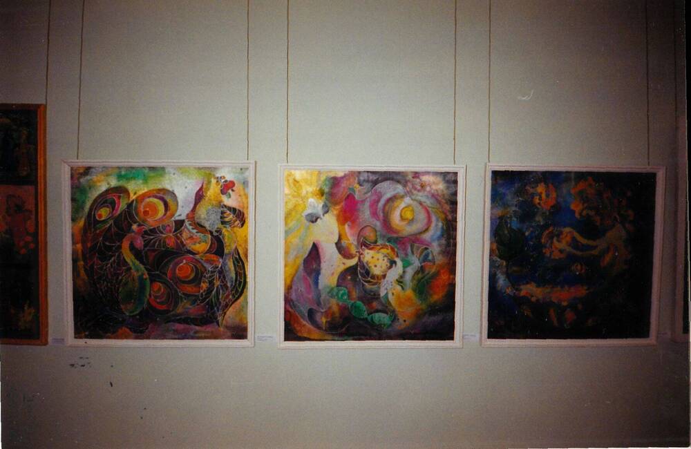 Фотографии цветные выставок и мероприятий МВЦ за 2002 г.