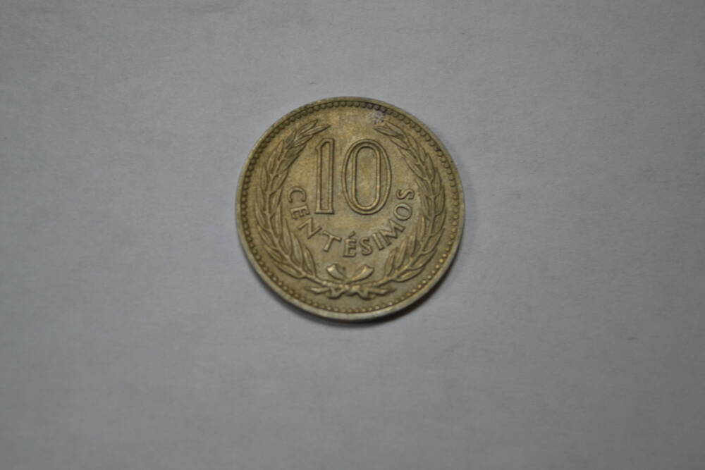 Монета. Восточная Республика. Уругвай. 10 сентесимо 1953 г.