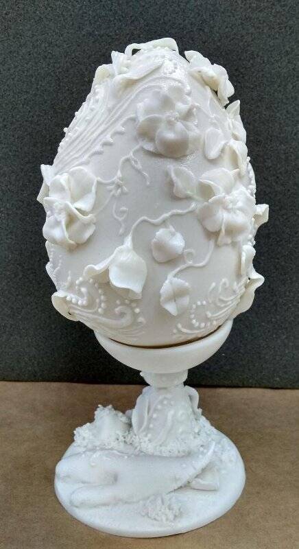 Яйцо фарфоровое сувенирное «Снегурочка»