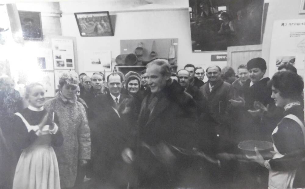 Фотография. Открытие народного музея в г. Вичуге. 30 декабря 1970г.