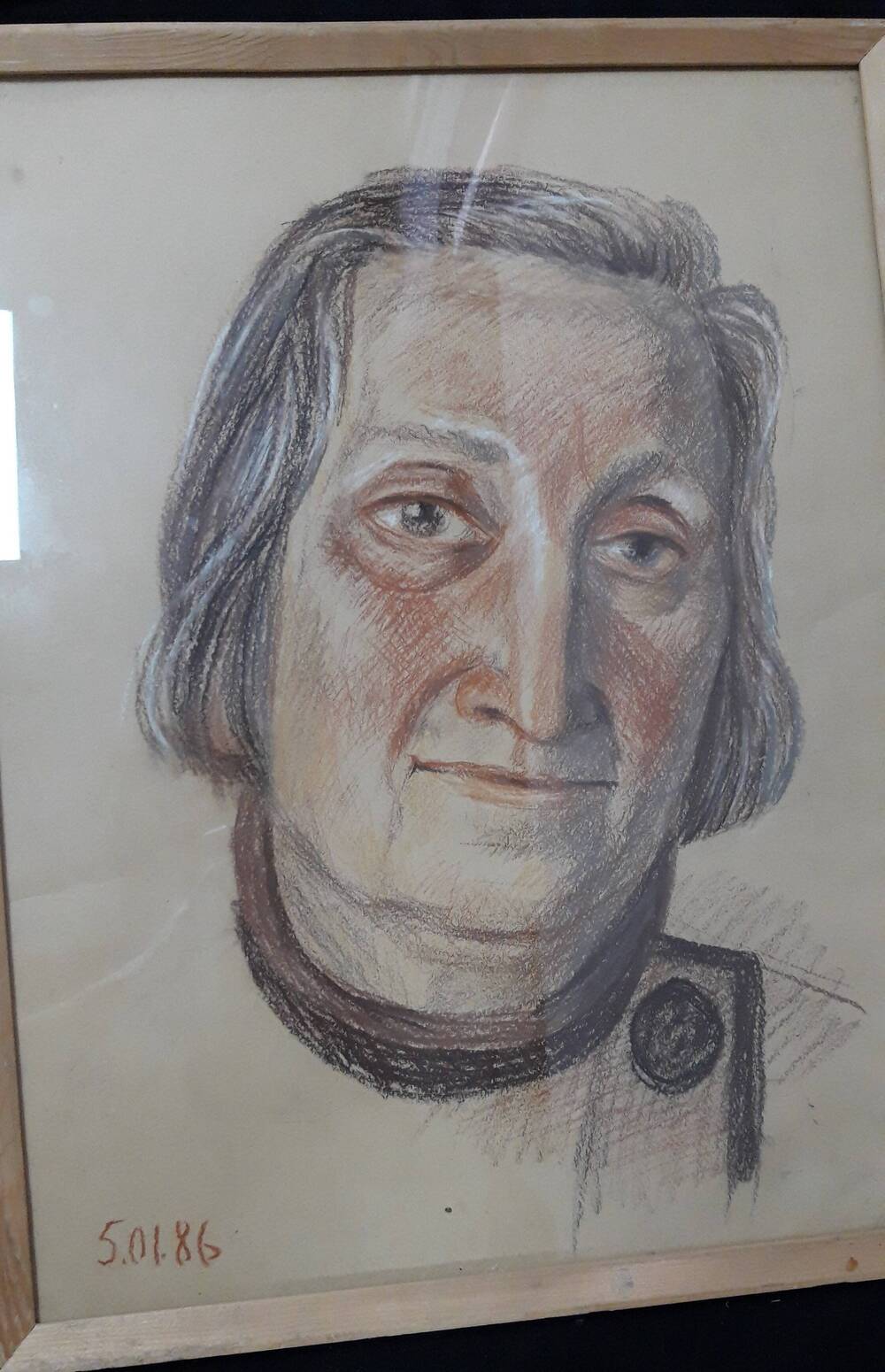 Картина в деревянной коричневой раме со стеклом. «Портрет Топуридзе Э.П.».