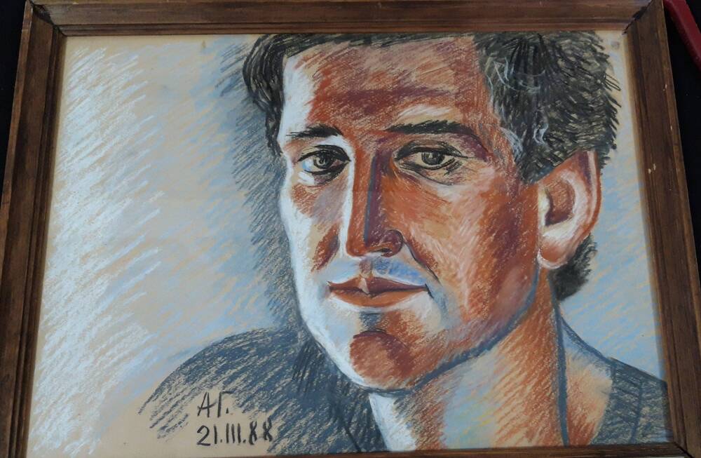 Картина в деревянной коричневой раме со стеклом. «Мужской портрет».