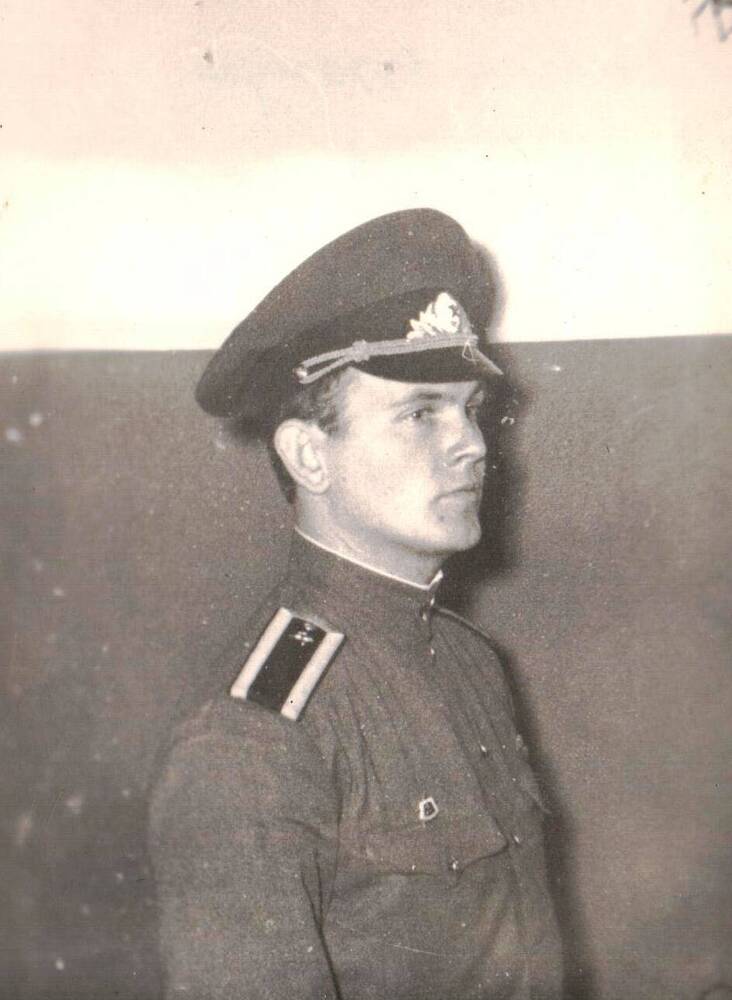 Фото. Погрудный портрет (в военной форме) Ситникова В.Г. 1 января 1970 г.