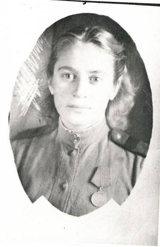 Фотография. Алимова В. Я. май 1944 г.