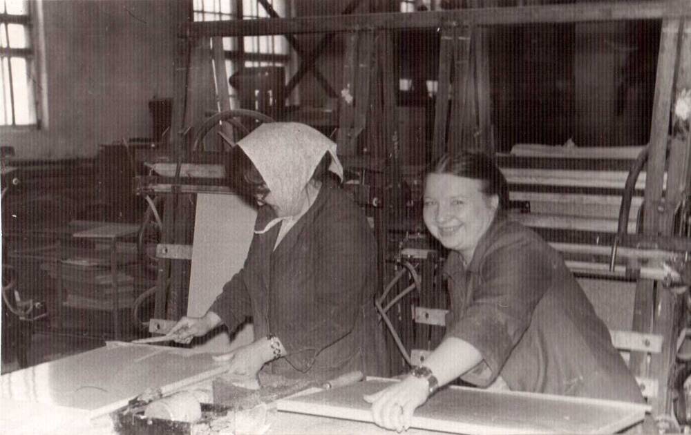 Участок по изготовлению вешалок на Волчанском заводе