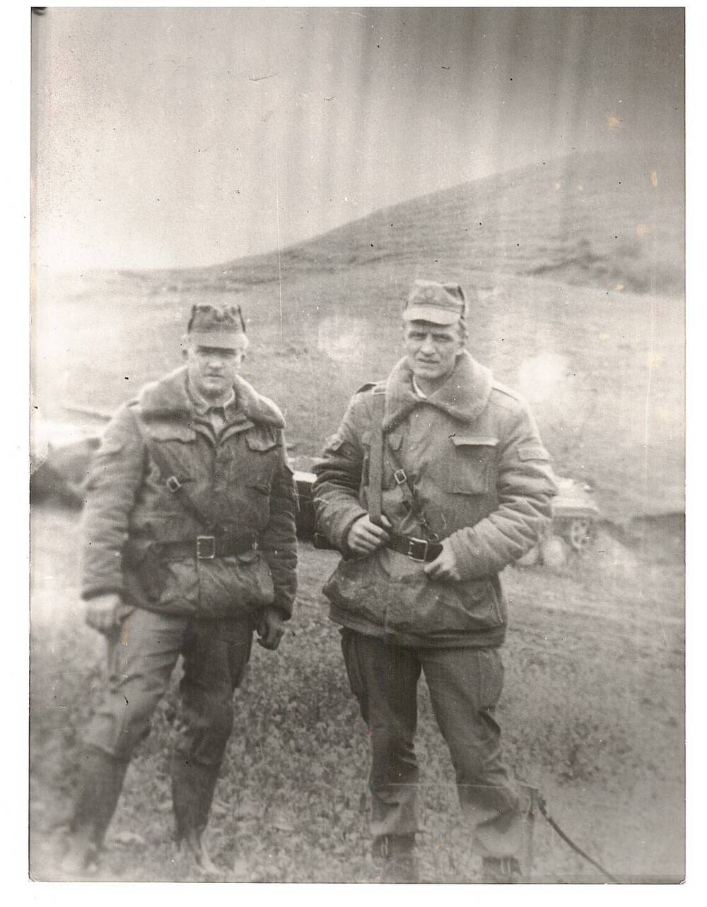 Фотография. Подполковник Ларионов О. М. и подполковник Поткин С. К.