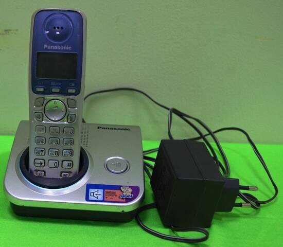 Телефон Panasonic DECT KX-TG7205RU – (S) беспроводной.