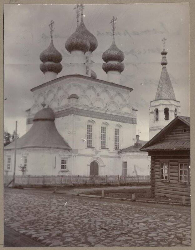 Церкви Василия Великого в Белозерске