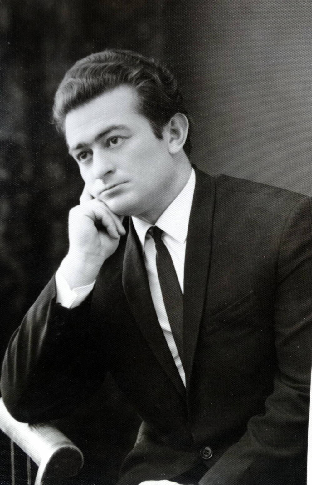 Фото. Исак Гогичев - актер Осетинского драмтеатра, 1960-е г.г.
