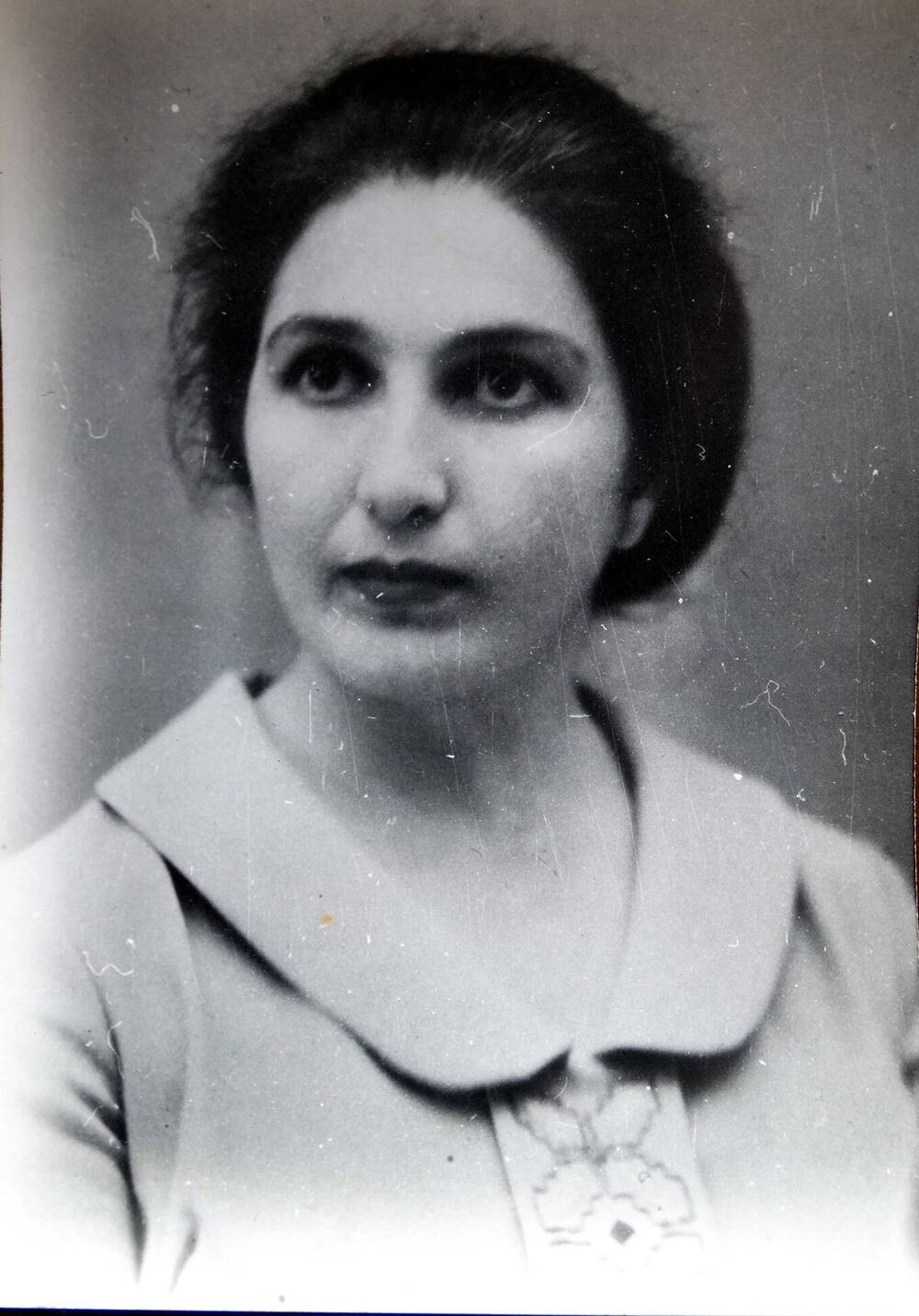 Фото. Орзета Алихановна Бекузарова - актриса Осетинского драмтеатра, 1960-е г.г.