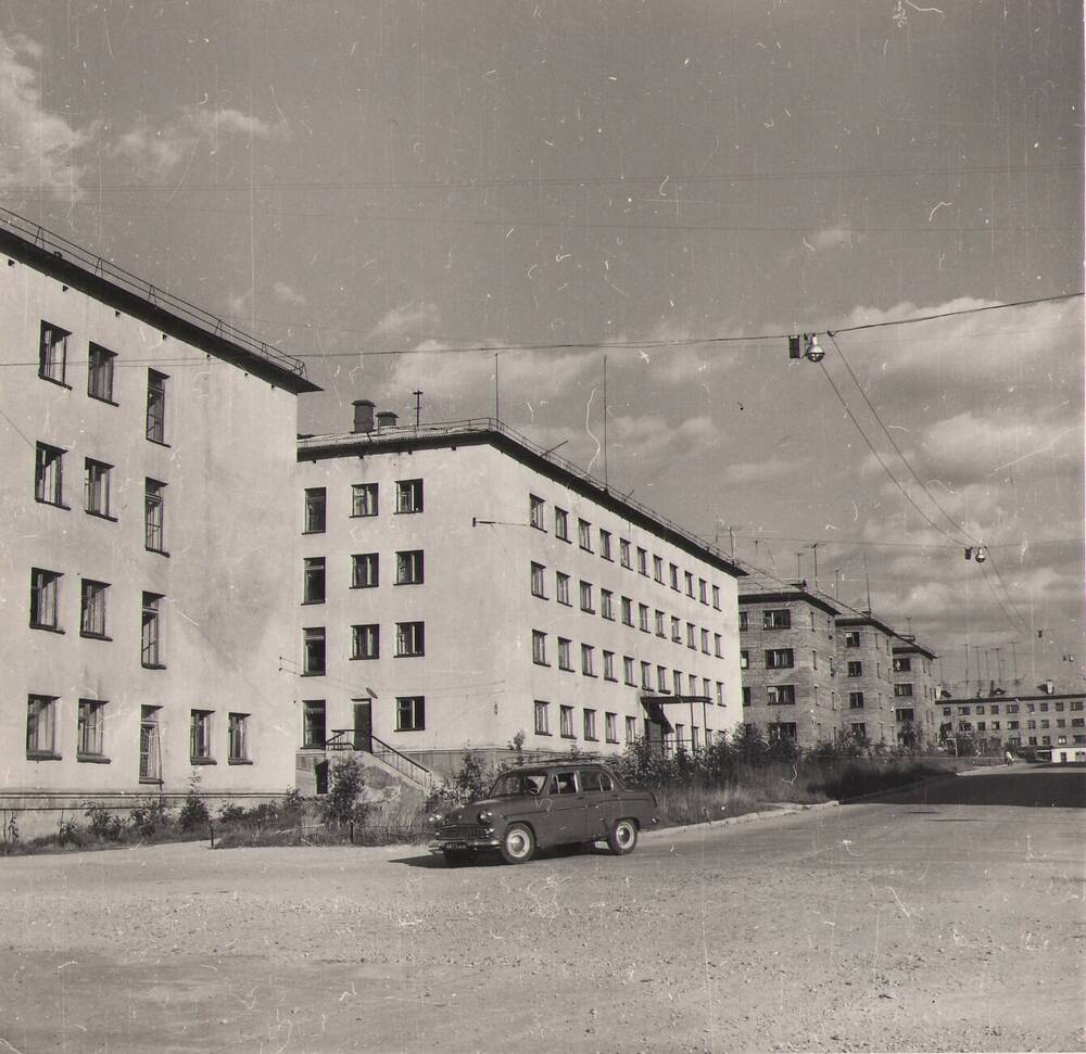 Фотография ч/б. Оригинал. 
«Улица Кирова».