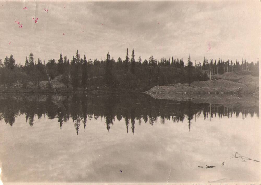 Фотография ч/б. Оригинал. 
«Озеро Ковдоро». 
С дарственной надписью.