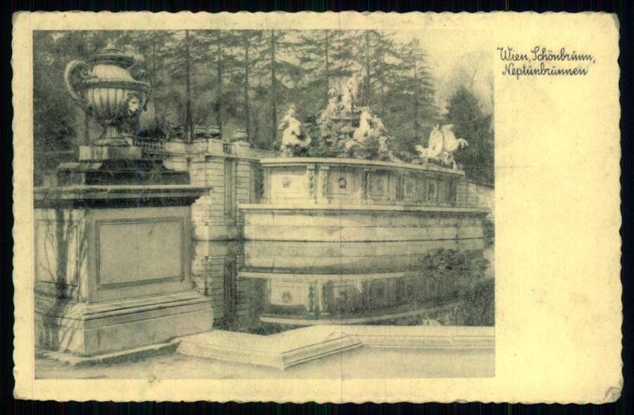 Wien, Schonbrunn, // Neptunbrunnen. (Вена. Шонбрунн, Фонтан Нептун).