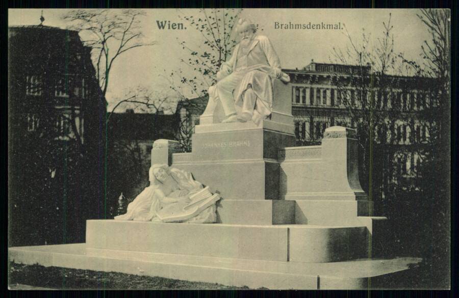 Wien. Brahmsdenkmal. (Вена. Памятник Брамсу).