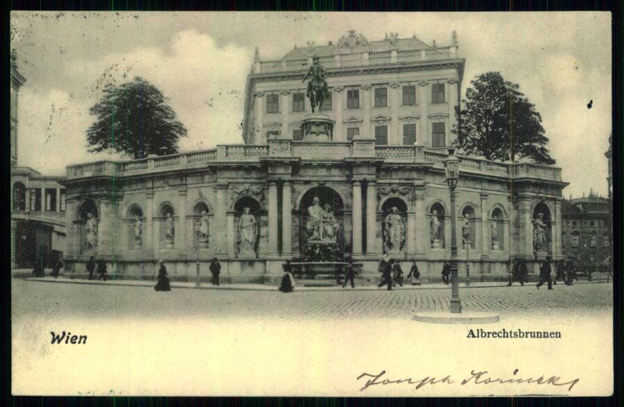 Wien // Albrechtsbrunnen. (Вена. Фонтан Альбрехта).