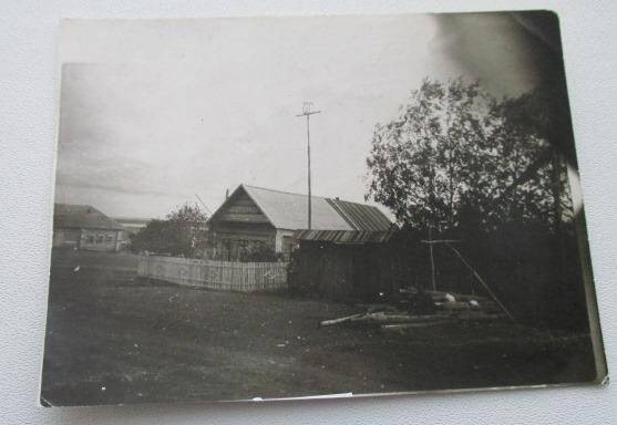 Фотография. Бревенчатый дом  Мулюкова Кашшафа 1960 года постройки.