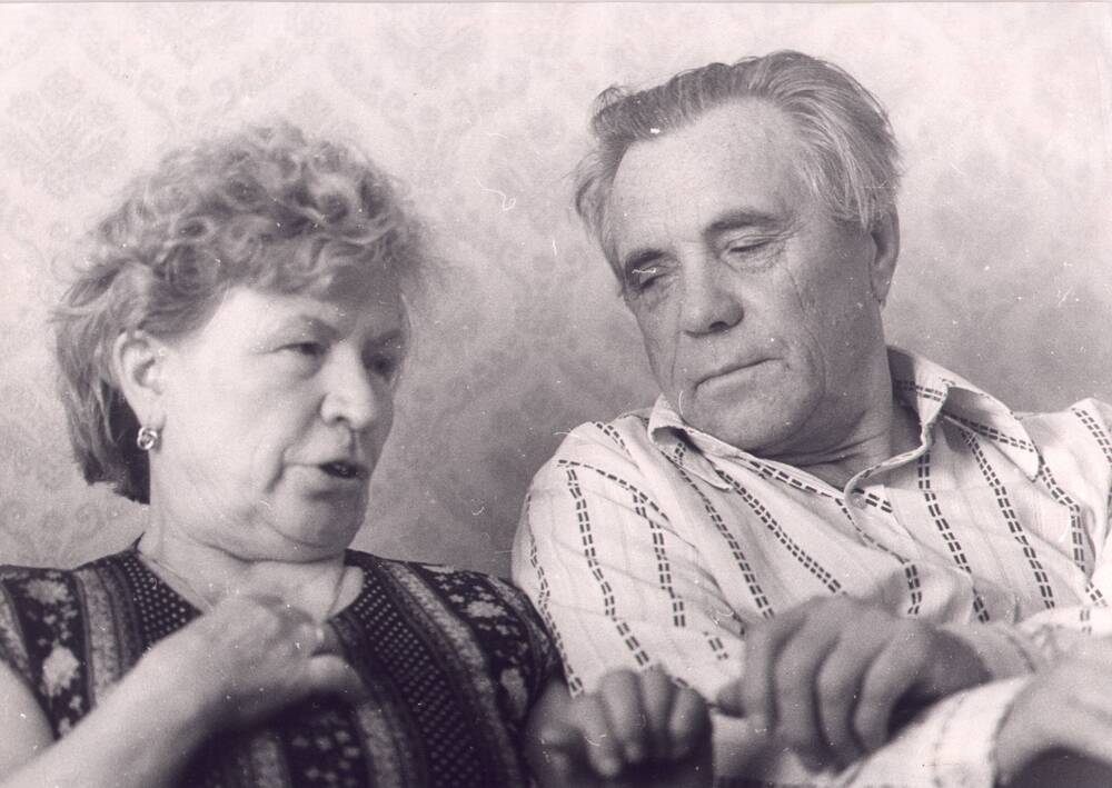 Фотография. Мария Семеновна и Виктор Петрович Астафьевы. Г. Вологда. 1980г.