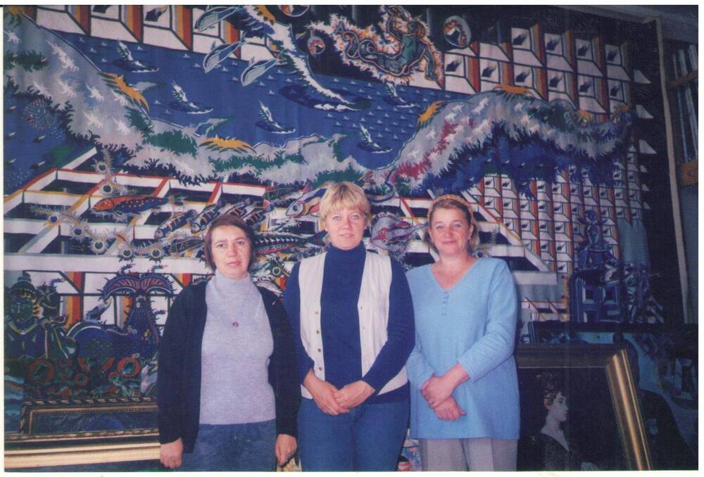 Фото в мастерской А.М. Кищенко, Минск, сентябрь, 2002 г.