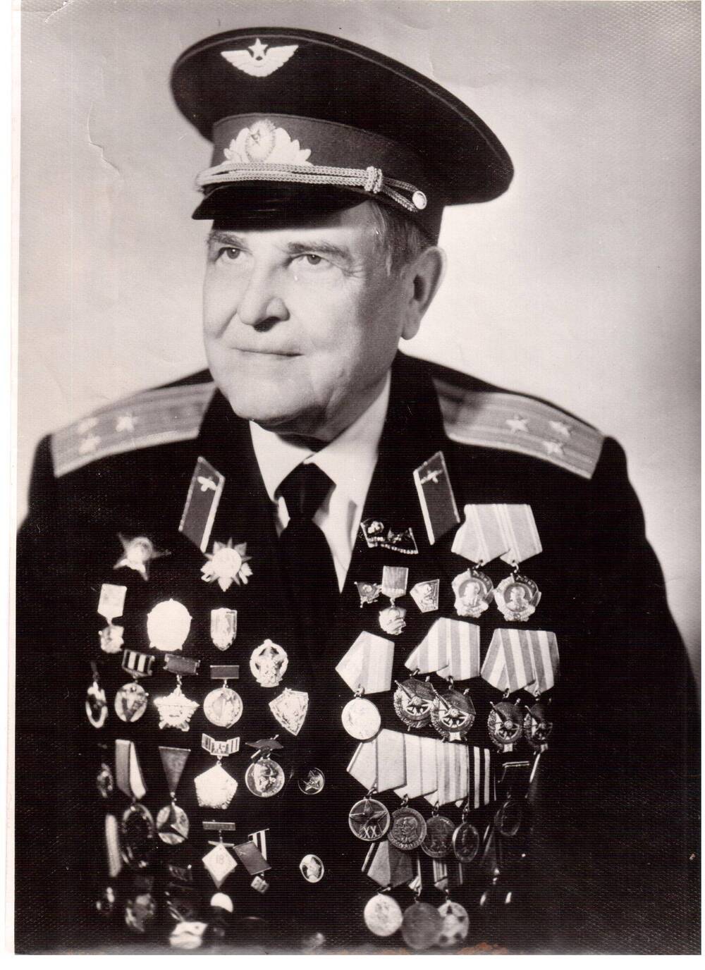фотография. Артур Карлович Спрогис. бывший командир части особого назначения 9903. Не позднее 1980 г.