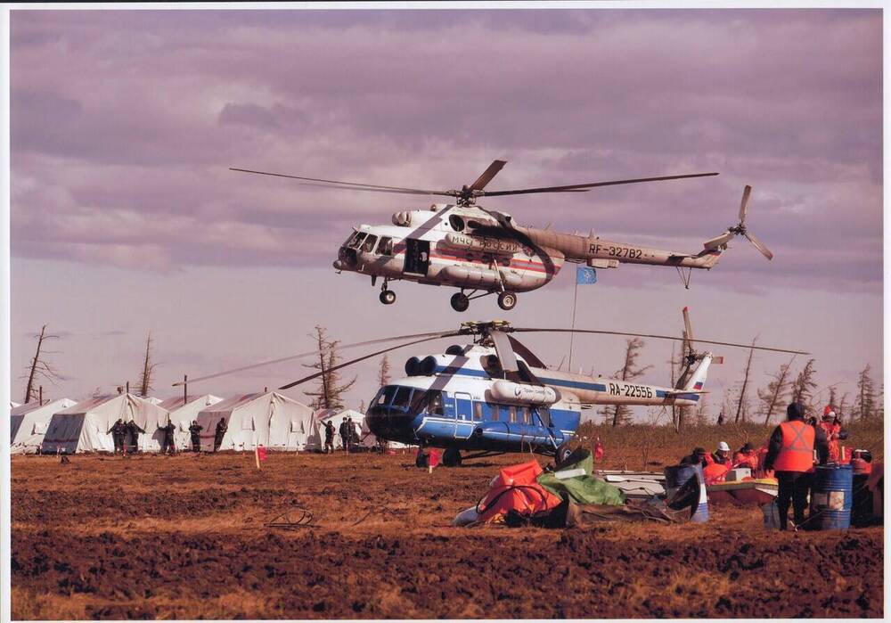 Фотография видовая. Полевой лагерь спасателей Сибирского спасательного центра МЧС России.
