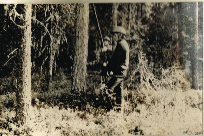 Фотоальбом. «Альбом-эстафета добрых дел Октябрьского района в честь 60-летия Великого Октября»
