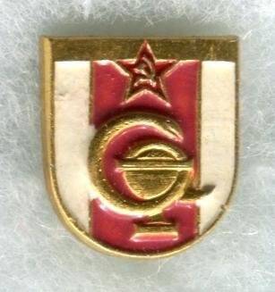 Значок «Эмблема медицинской службы Советской Армии».