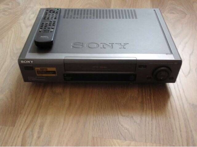 Видеомагнитофон Sony SLV-X315