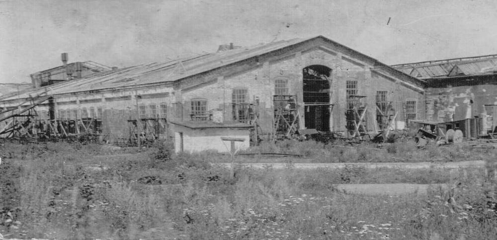 Фото: Котельный цех Людиновского завода, восстановленный после войны