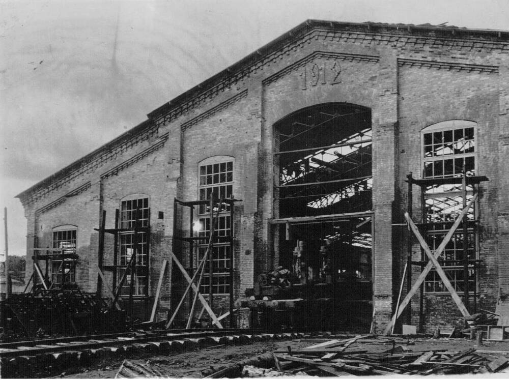 Фото: Котельно-заготовительный цех Людиновского завода после войны
