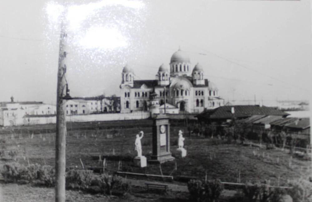 Фотография. Город Верхотурье. Вид бывшего Николаевского мужского монастыря.