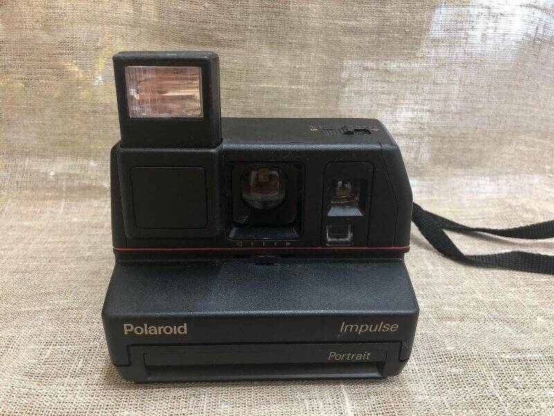 Фотоаппарат «Polaroid Impulse»
