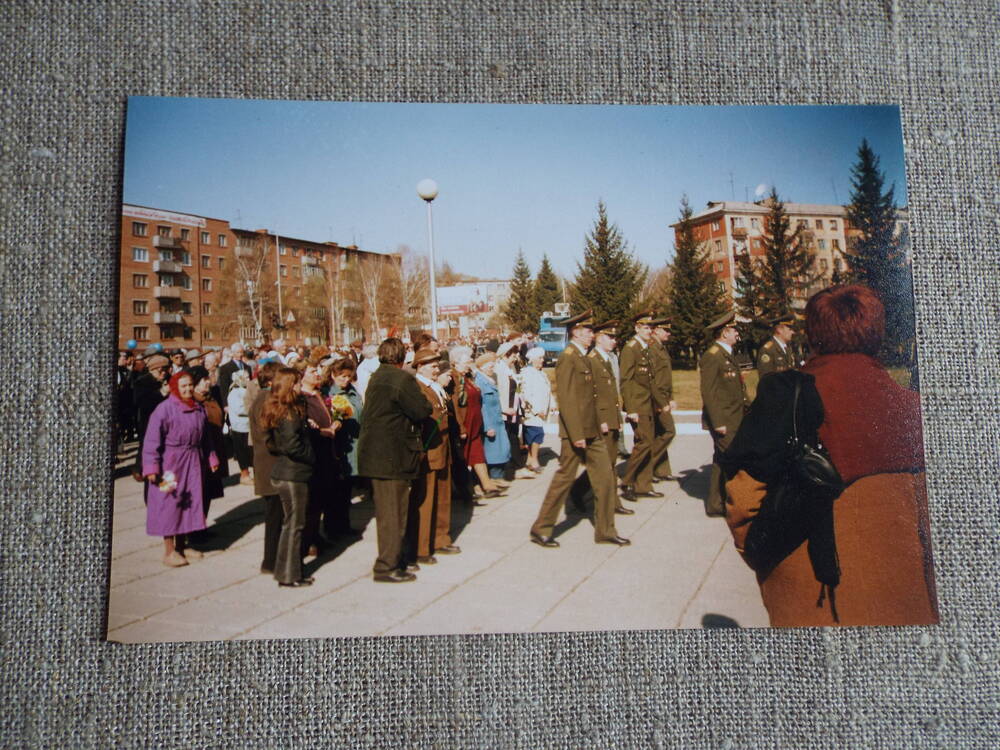 Фотография из комплекта, сделанного во время празднования 60 - летия Победы в ВОВ в г. Юрге