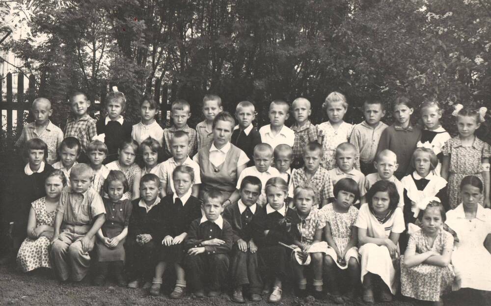 Фотография. Учащиеся 1а кл средней школы №59. 22.05.1963 г.