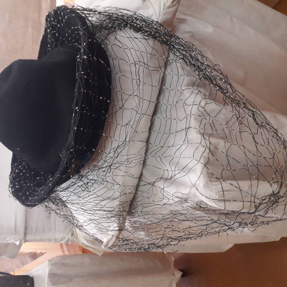 Шляпа женская с вуалью