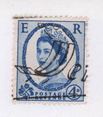 Марка почтоваяВеликобритании с портретом Елезаветы II, с номинальной стоимостью 4 d британских старых пенни.