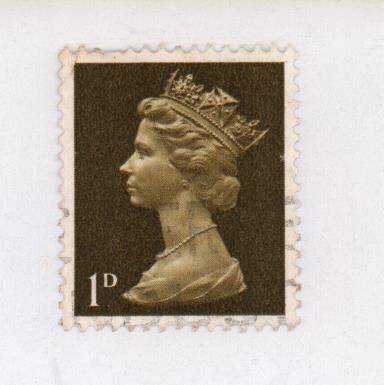 Марка почтовая Великобритании с портретомЕлезаветы II, номинальной стоимостью 1 D британских старых пенни.