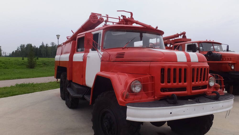Пожарная машина ПМ ЗИЛ-131 (АЦ-40)