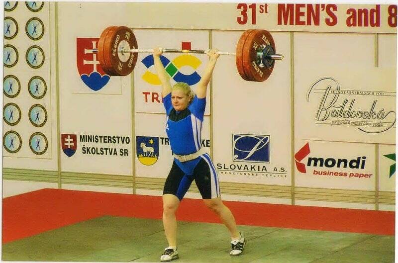 Фотография. Мохина А.Ю - чемпионка Европы по тяжёлой атлетике 2005 г.