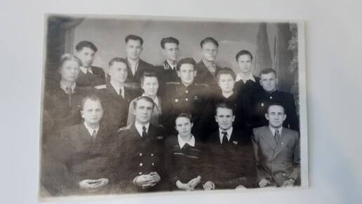 Фотография Феодосийская делегация ХХ областной комсомольской конференции  1953 г.
