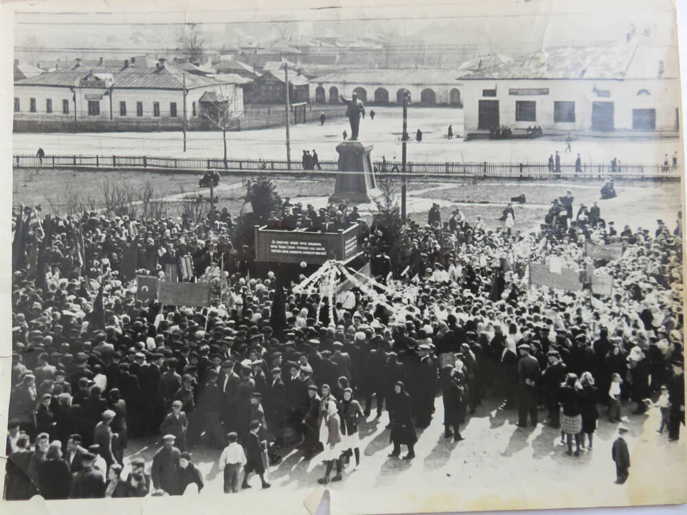 Фотография Митинг в г.Гаврилов Посад 1 мая 1954 г.
