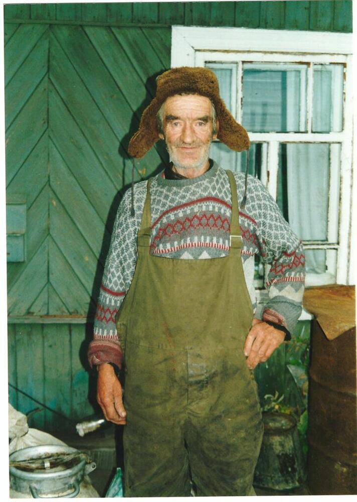 Фотопортрет цветной, поколенный Баранов Р.И., житель п. Кедровый Шор, Печорский район, 2000 г.