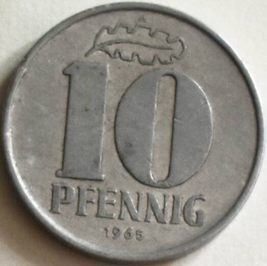 Монета 10 пфеннигов, 1965 год, ГДР