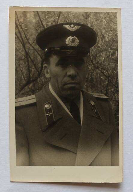 Фотография в черно-белая, подлинник. Портрет погрудный И.Н. Мостового.