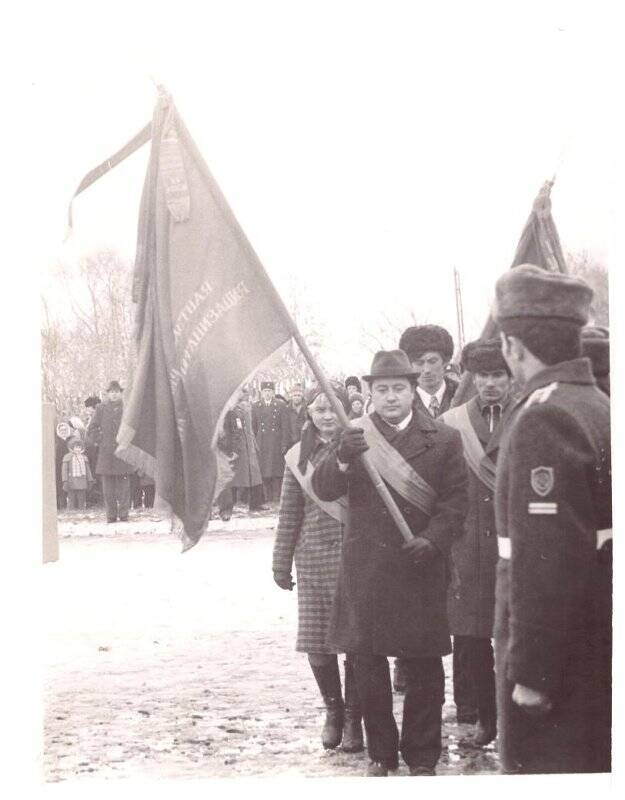 Фотография. Открытие памятника А. Мерзлова на мемориале 1978 г.