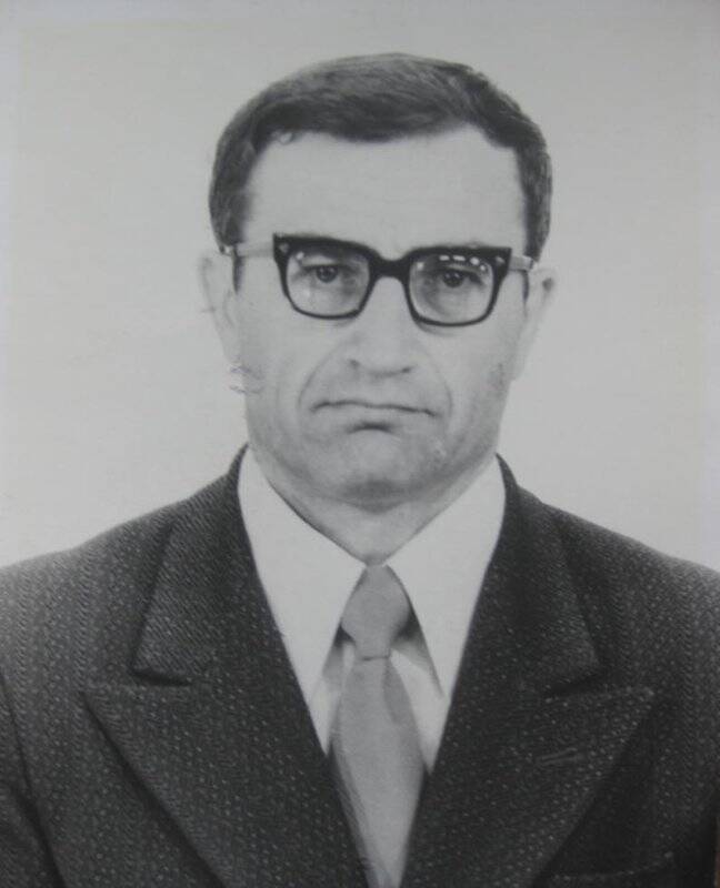 Фотография ч/б  «Купный Валентин Ипполитович – главный инженер  Белоярской АЭС с 1980 по 1985 годы»