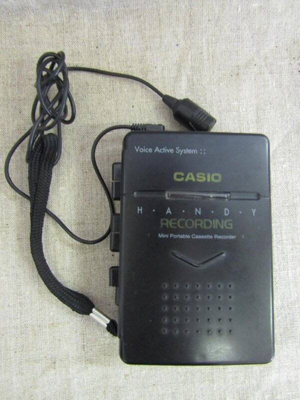 Диктофон кассетный Casio.
