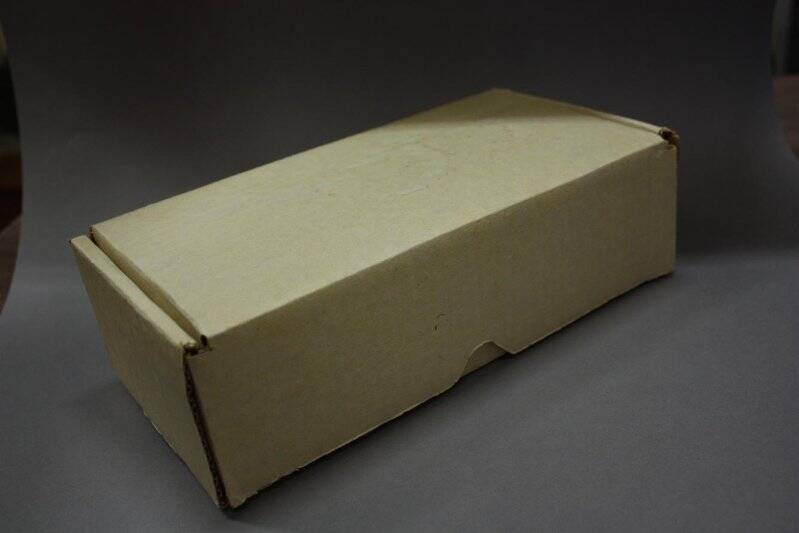 Коробка картонная от устройства магнитотерапии малогабаритного МУМ-50 «Edma»
