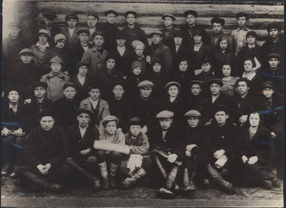 Фото. Вторая районная комсомольская конференция в г. Ветлуге в 1929 г.